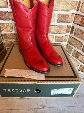 Tecovas Women's Crimson Beth